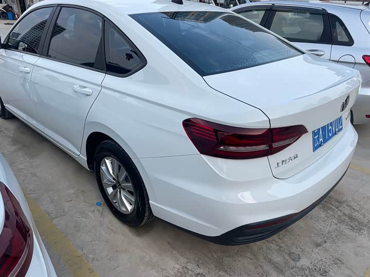 Фото 9 - Volkswagen Lavida