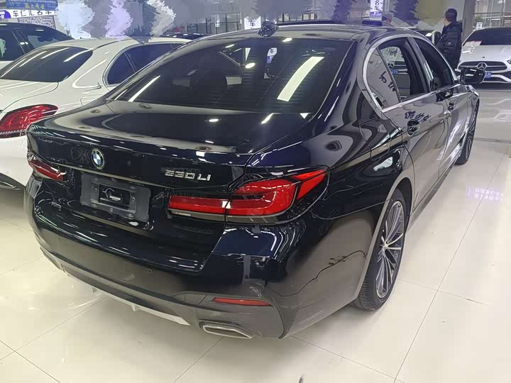 Фото 4 - BMW 5 Series