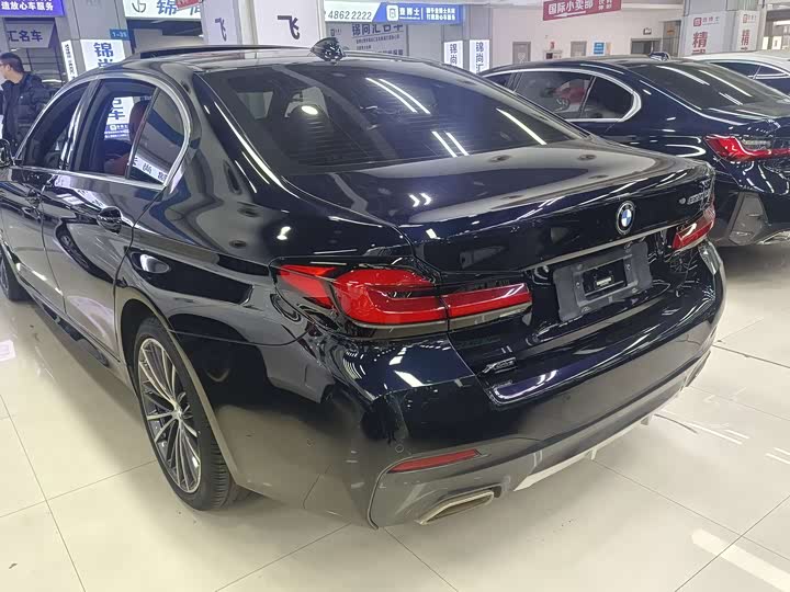 Фото 5 - BMW 5 Series