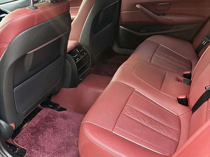 Фото 4 - BMW 5 Series