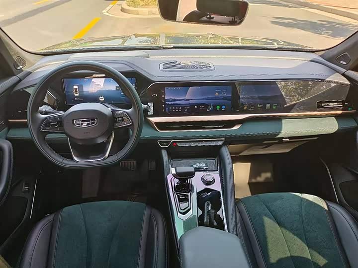 Фото 8 - Geely Monjaro