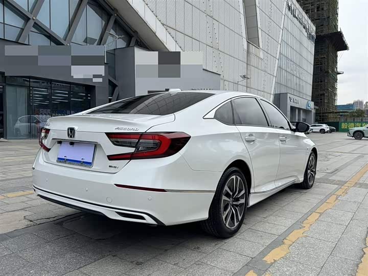 Фото 6 - Honda Accord