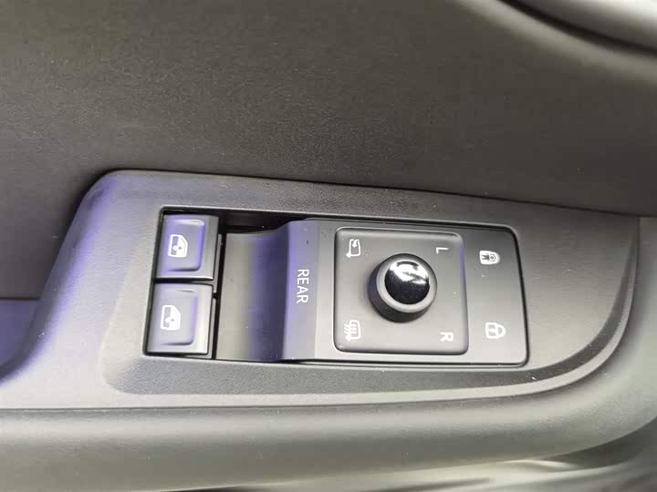 Фото 9 - Volkswagen ID.Unyx