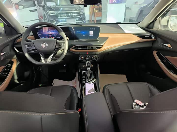 Фото 10 - Buick Verano