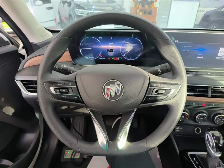 Фото 11 - Buick Verano