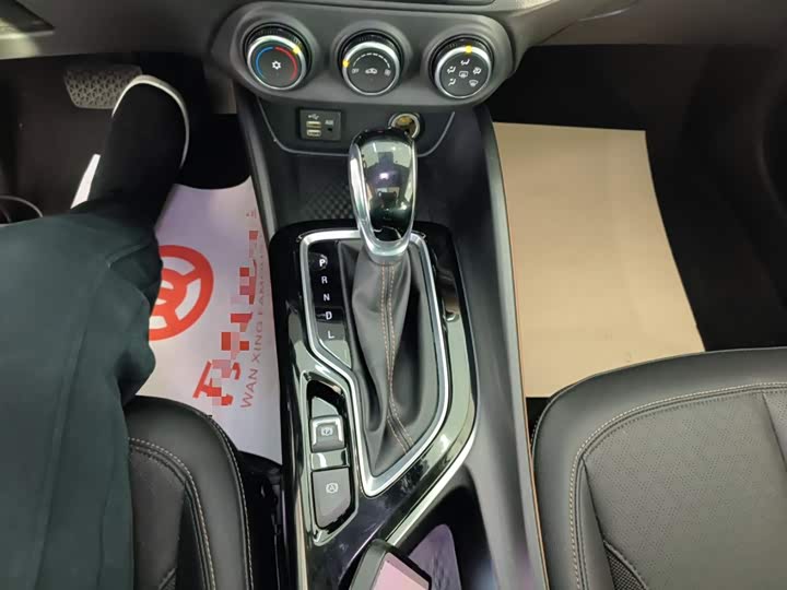 Фото 14 - Buick Verano