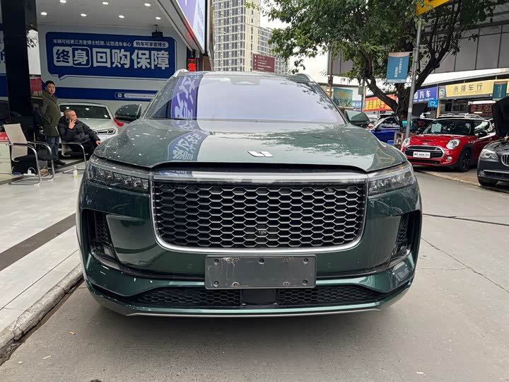 Фото 2 - LiXiang One