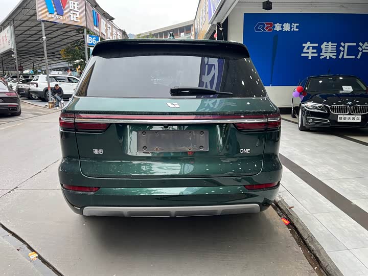 Фото 8 - LiXiang One