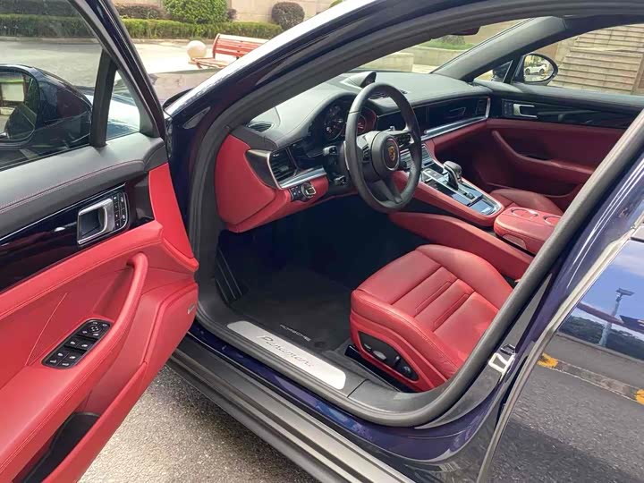 Фото 6 - Porsche Panamera