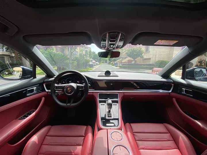 Фото 9 - Porsche Panamera