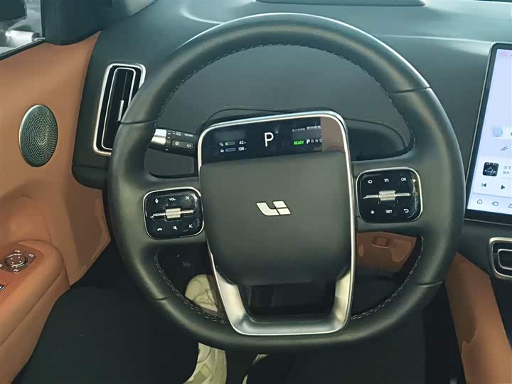 Фото 11 - LiXiang L6