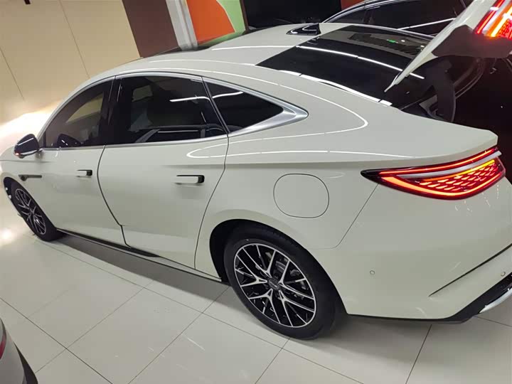 Фото 5 - BYD Seal 07 DM-i Hybrid