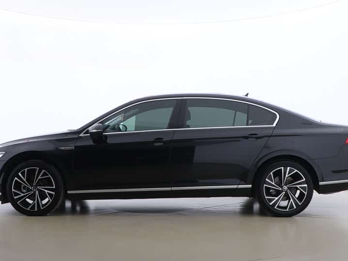 Фото 7 - Volkswagen Magotan