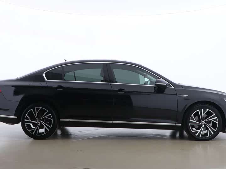 Фото 8 - Volkswagen Magotan