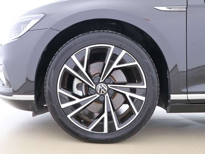 Фото 9 - Volkswagen Magotan