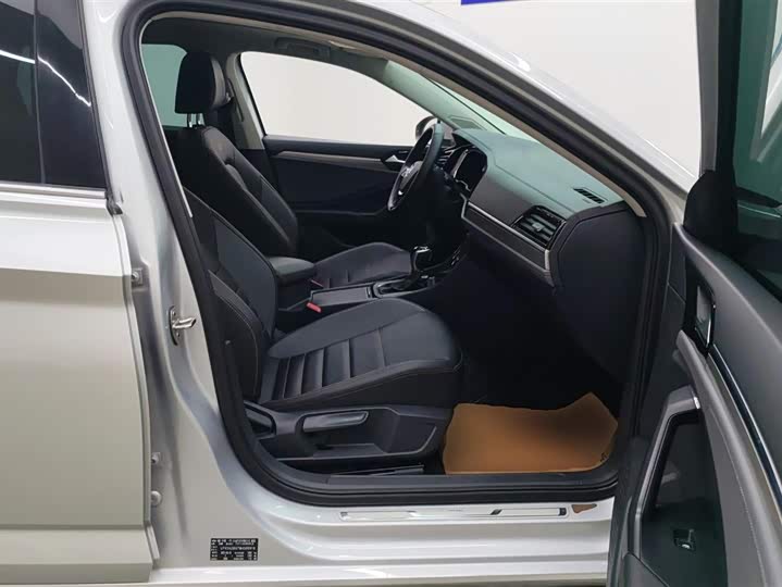 Фото 7 - Volkswagen Sagitar L