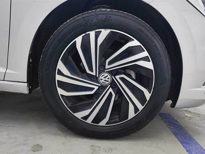 Фото 8 - Volkswagen Sagitar L