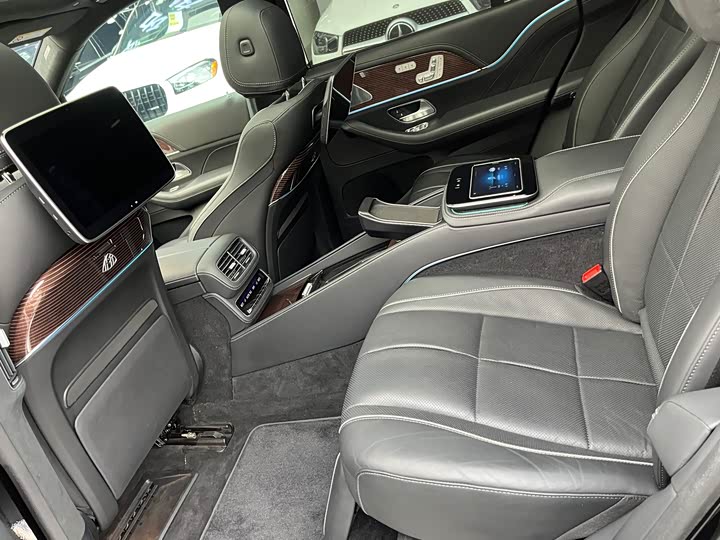 Фото 17 - Mercedes-Benz Maybach GLS