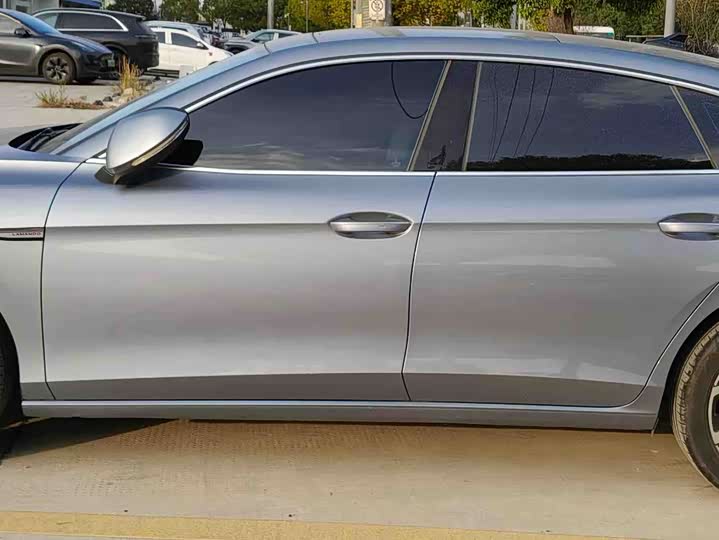 Фото 2 - Volkswagen Lamando L