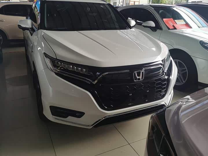 Фото 2 - Honda UR-V