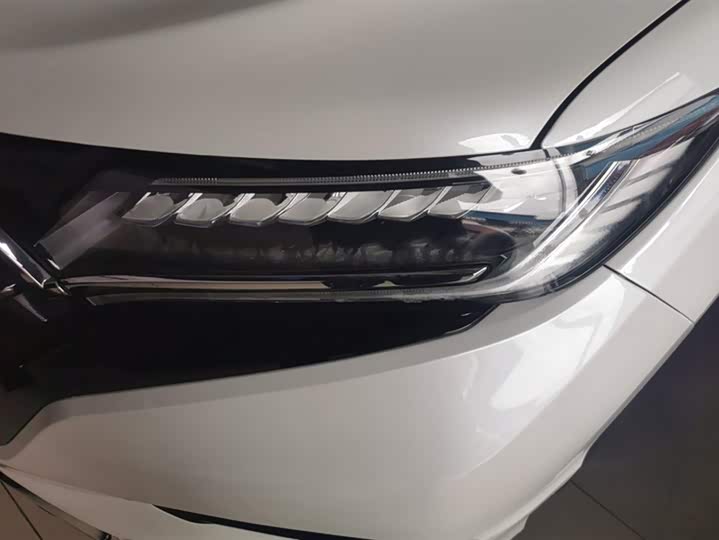 Фото 5 - Honda UR-V