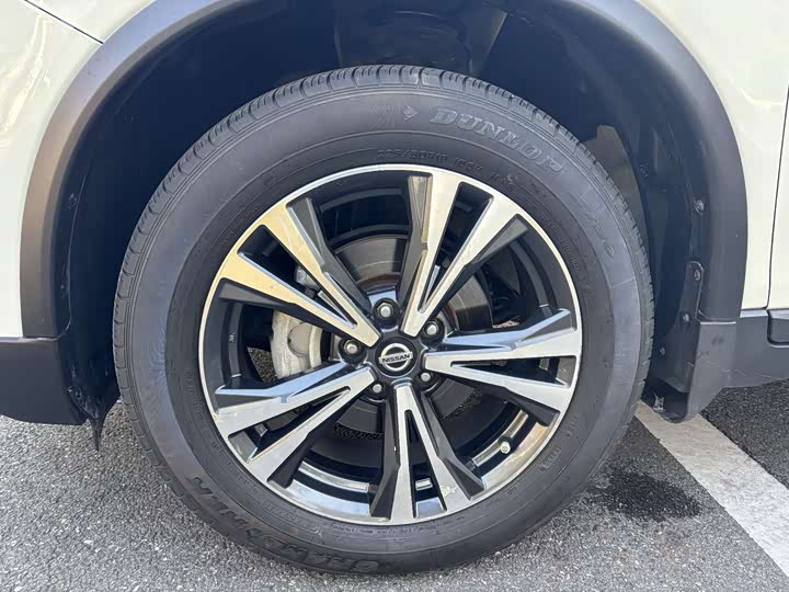 Фото 13 - Nissan X-Trail