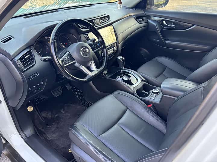 Фото 15 - Nissan X-Trail