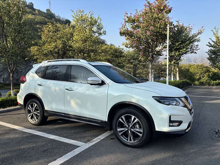 Фото 3 - Nissan X-Trail