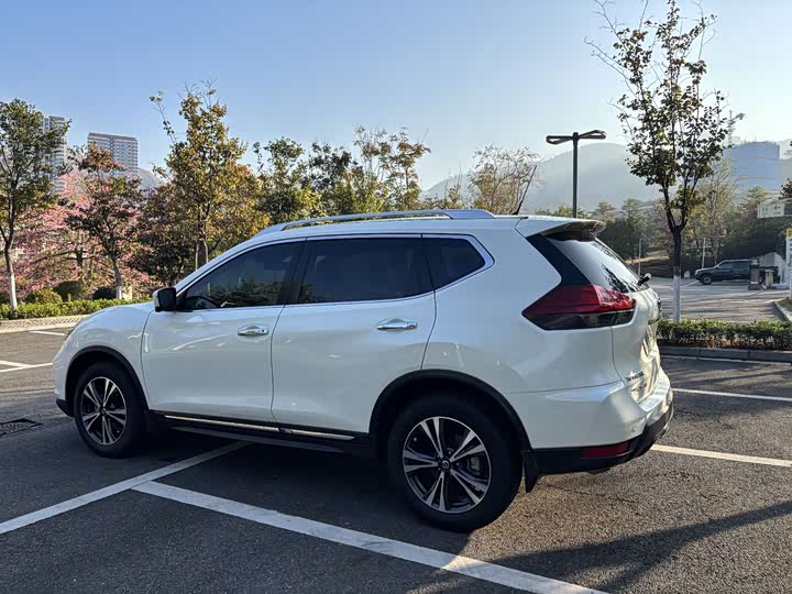 Фото 4 - Nissan X-Trail