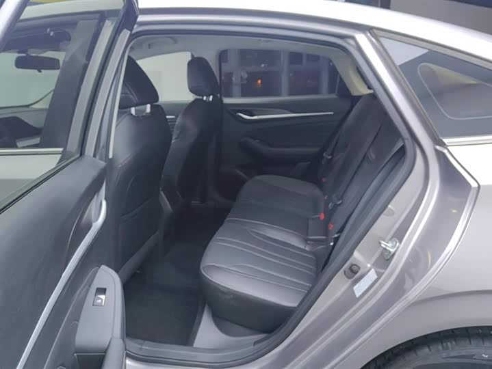 Фото 11 - Changan Eado Plus