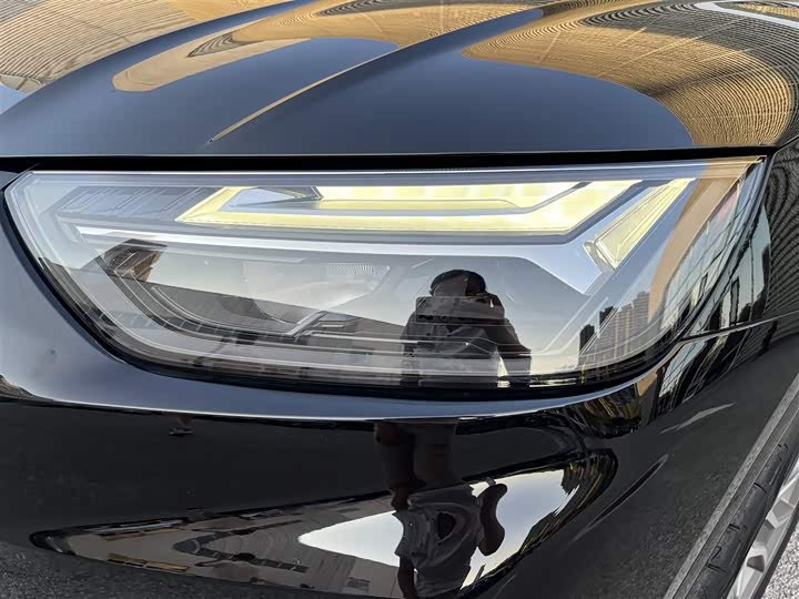 Фото 19 - Audi Q5L