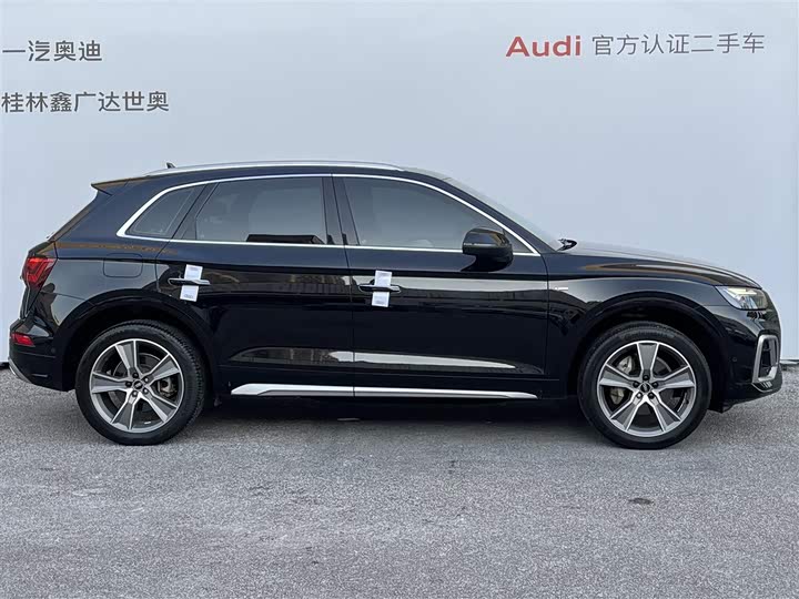 Фото 3 - Audi Q5L