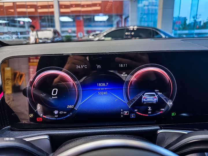 Фото 7 - Mercedes-Benz GLB-Class