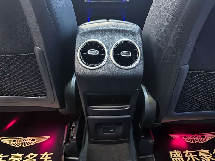 Фото 9 - Mercedes-Benz GLB-Class