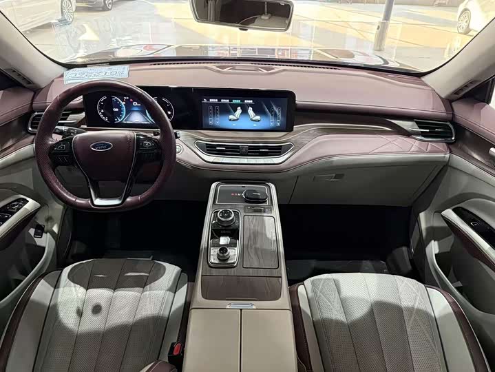 Фото 11 - Ford Equator