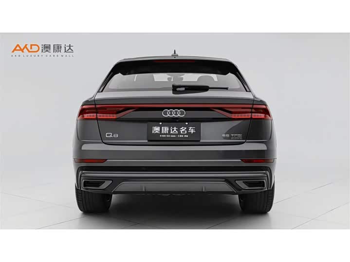 Фото 4 - Audi Q8