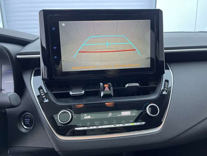 Фото 16 - Toyota Corolla