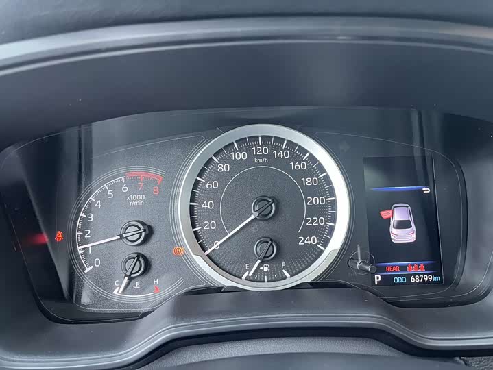 Фото 5 - Toyota Corolla