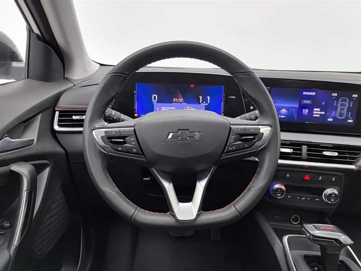 Фото 11 - Chevrolet Tracker