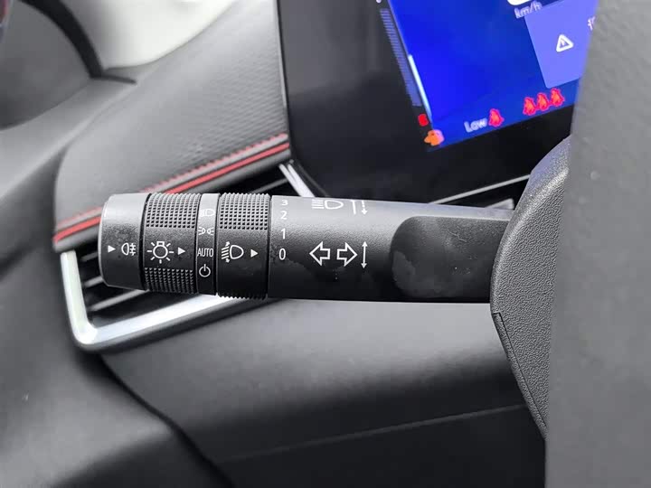 Фото 21 - Chevrolet Tracker