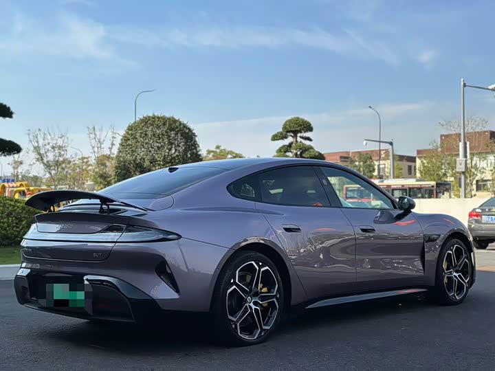 Фото 9 - Xiaomi SU7