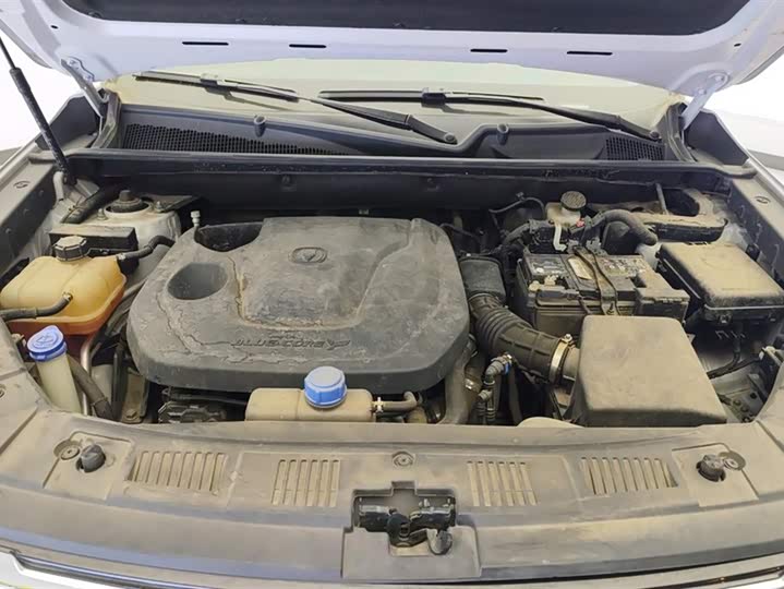 Фото 10 - Changan CS75