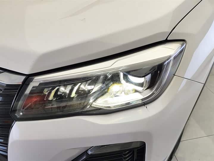 Фото 5 - Changan CS75