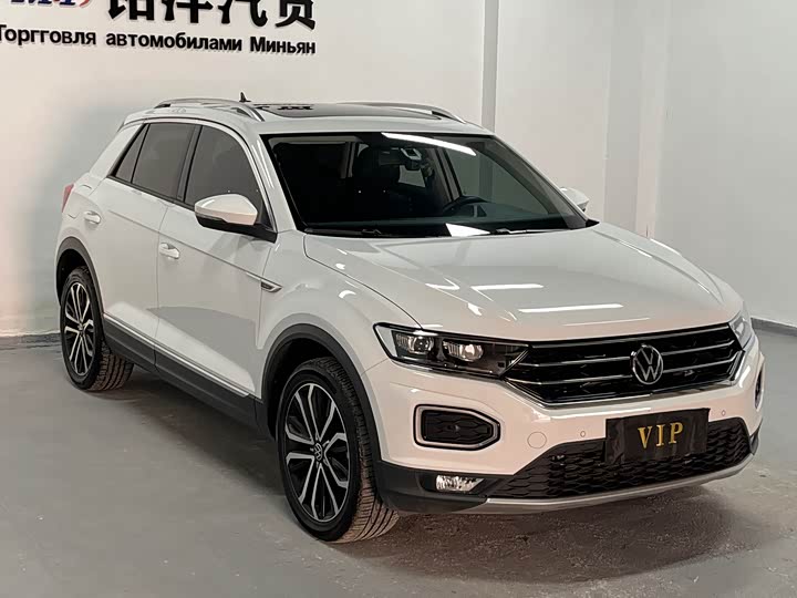 Фото 3 - Volkswagen T-Roc