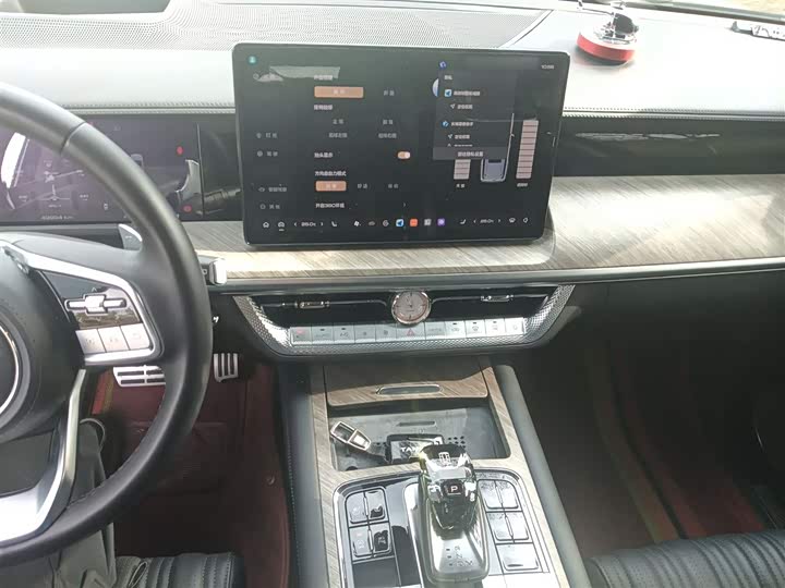 Фото 6 - Tank 500