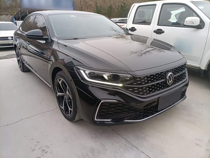 Фото 4 - Volkswagen Passat