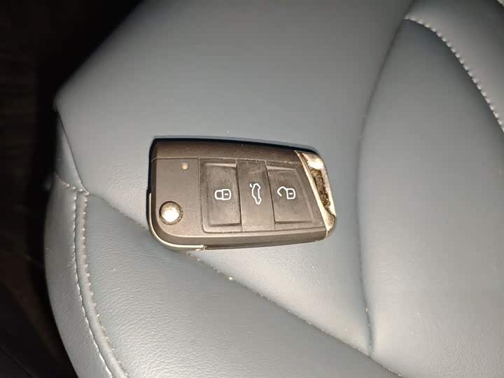 Фото 12 - Volkswagen Tharu