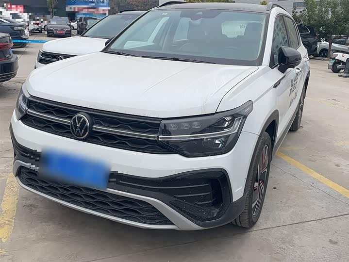 Фото 2 - Volkswagen Tharu