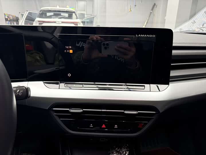 Фото 13 - Volkswagen Lamando L