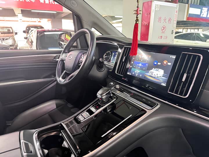 Фото 5 - GAC Trumpchi M8